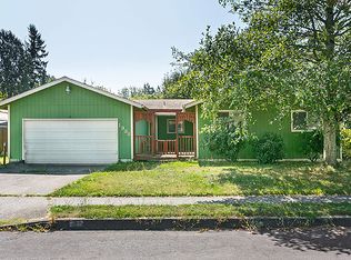 1938 SW 8th Dr, Gresham, OR 97080