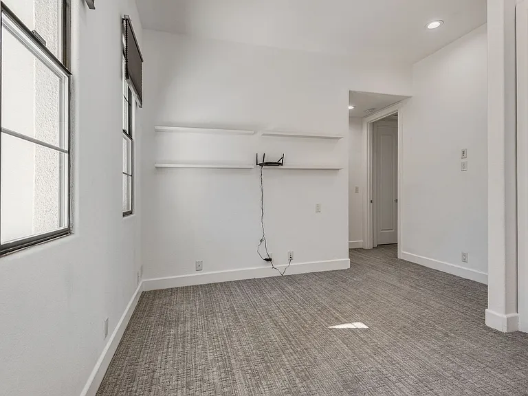 628 Edgebrook Dr — Photo 47