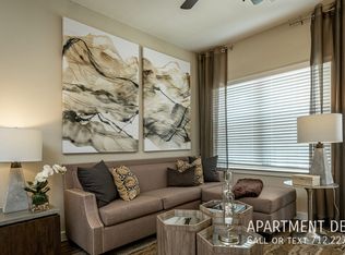 12856 Perry Rd #800, Houston, TX 77070