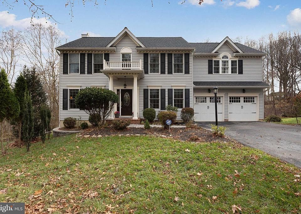 1st image of 653 Shimmering Run Ct