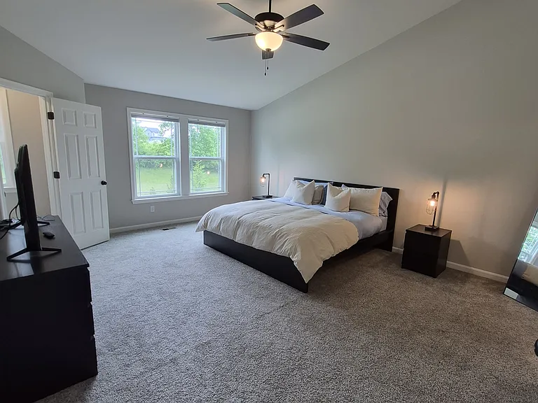 6179 Ballyshannon Dr — Photo 24