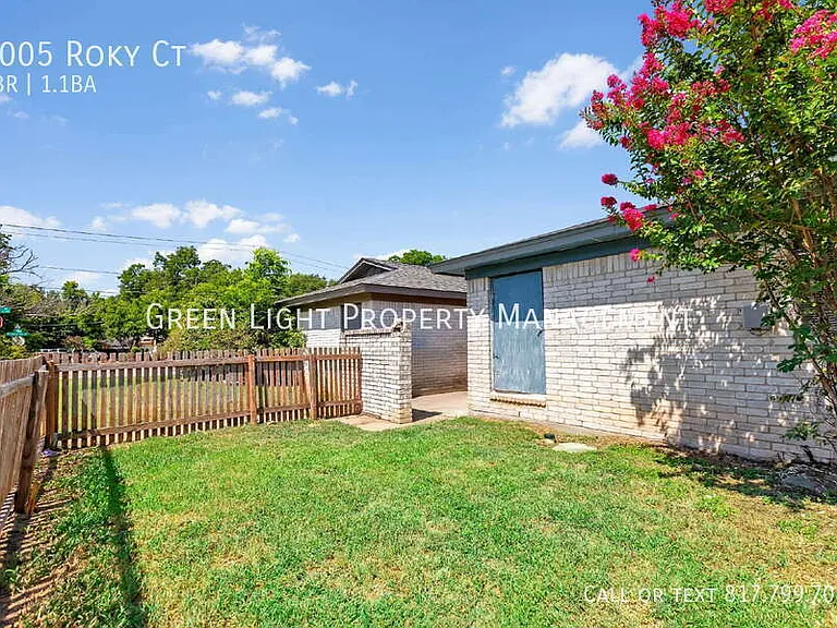 1005 Roky Ct — Photo 20