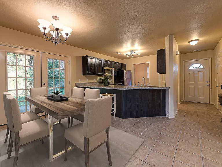 1731 N Willowbrook Dr — Photo 3