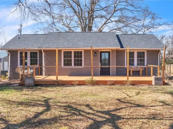 2038 Avant Cir, Anderson, SC 29625