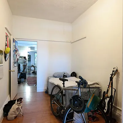 Rented by Nooklyn NYC LLC | media 26