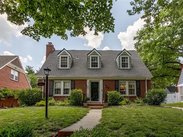 6814 Locust St, Kansas City, MO 64131