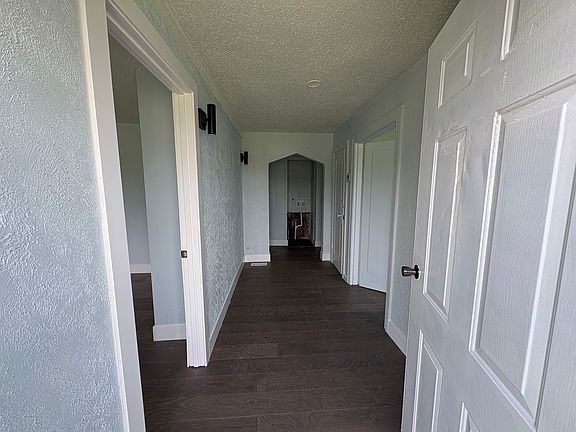 3rd image of 1567 Harvest Ave