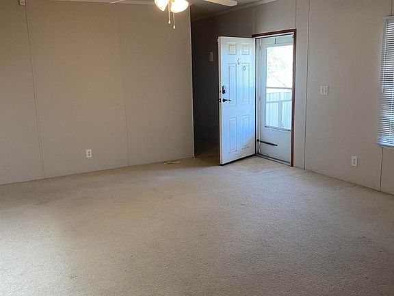 5th image of 1204 S Oak St
