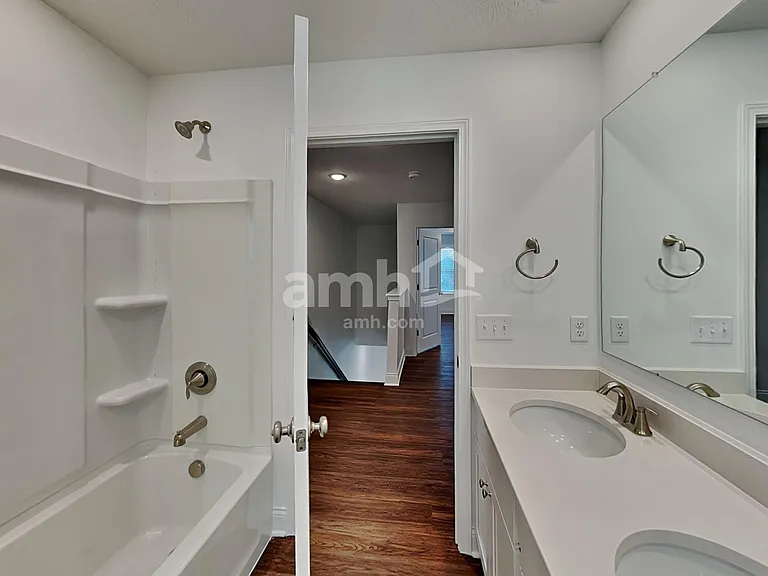 906 Castor Dr — Photo 20