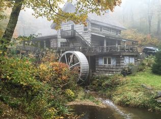 130 Spruce Hollow Rd, Beech Mountain, NC 28604