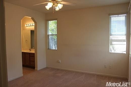 5th image of 2271 Rose Arbor Dr