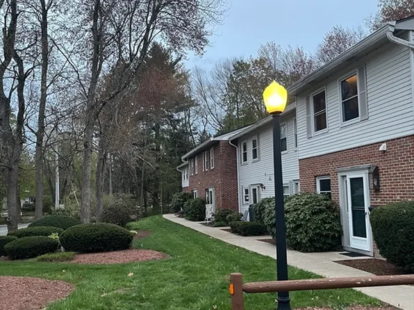 162 Prospect Ave APT 6, Northampton, MA 01060