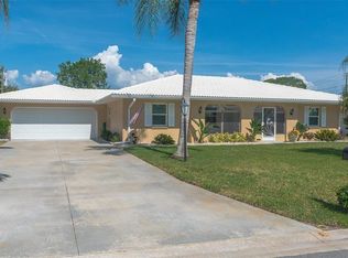 466 Duchamp Dr, Nokomis, FL 34275