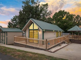 123 Grand View Dr, New London, NC 28127