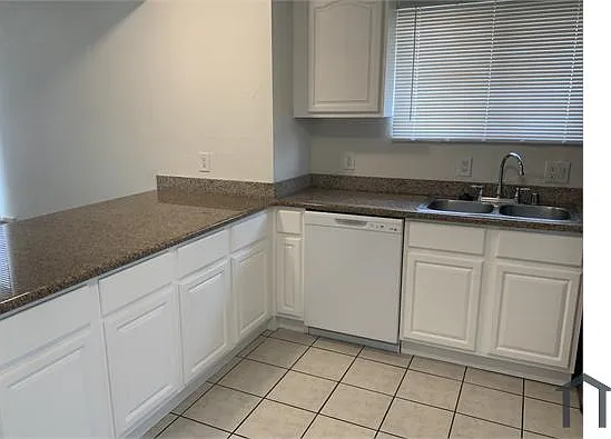3 bed, 950 sqft, $2,350 — Photo 4