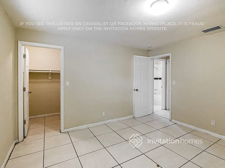 1380 SW 26th Ter — Photo 9