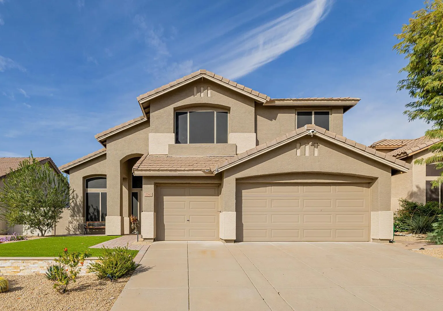 5 bed, 2599 sqft, $6,800 — Photo 1