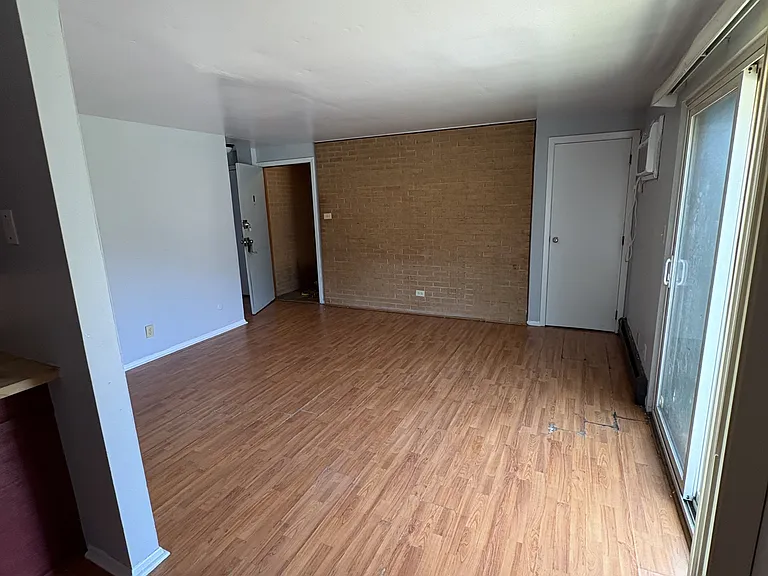 4103 E 4th St #6 — Photo 10