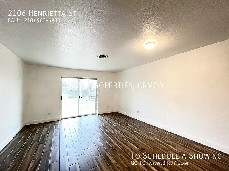2106 Henrietta St — Photo 11