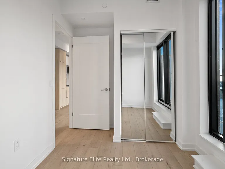 801 The Queensway #1014 — Photo 15