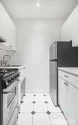 Rented by Mirador Real Estate | media 7