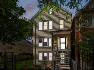 8942 S Baltimore Ave, Chicago, IL 60617