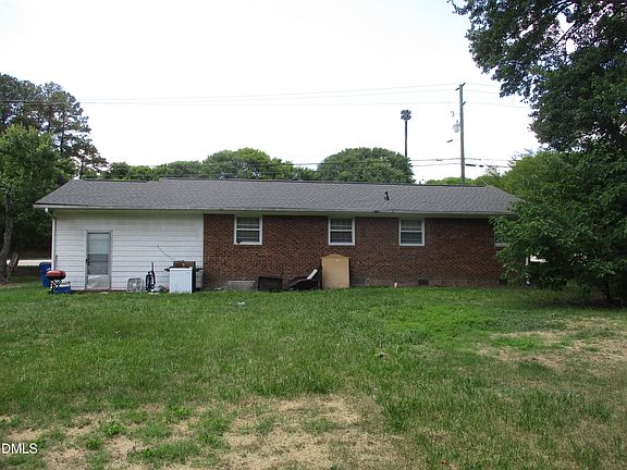 4th image of 4501 Rock Quarry Rd