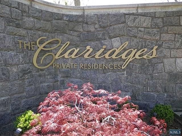 1st image of 122 Claridge Dr
