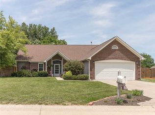 2820 Bridlewood Cir, Carmel, IN 46033