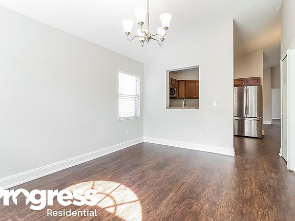 5th image of 11125 Cypress Leaf Dr
