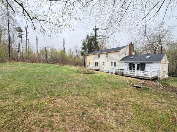 70 Old Fairwood Rd, Bethany, CT 06524
