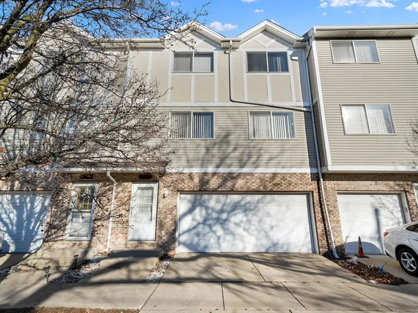 7024 100th St, Chicago Ridge, IL 60415