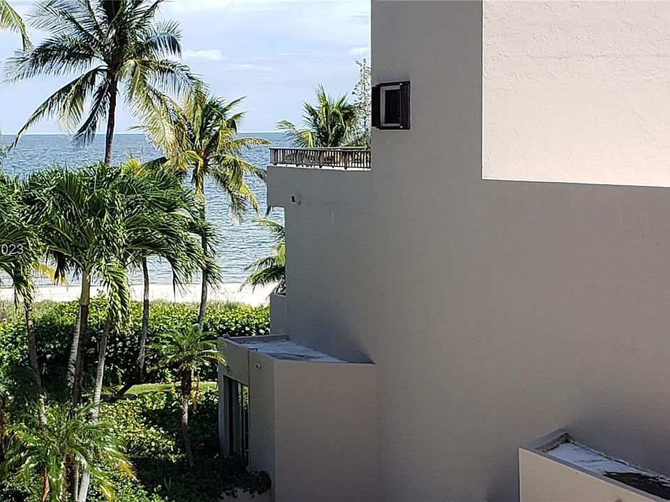 1st image of 201 Crandon Blvd APT 343