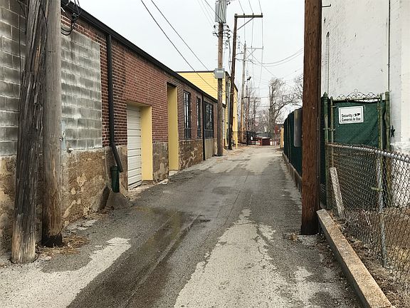 3rd image of 4251 McRee Ave
