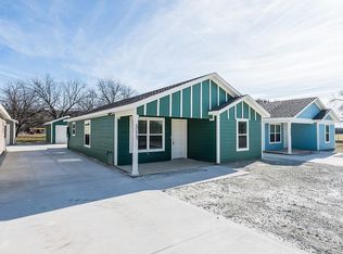 313 SW 14th Ave, Mineral Wells, TX 76067