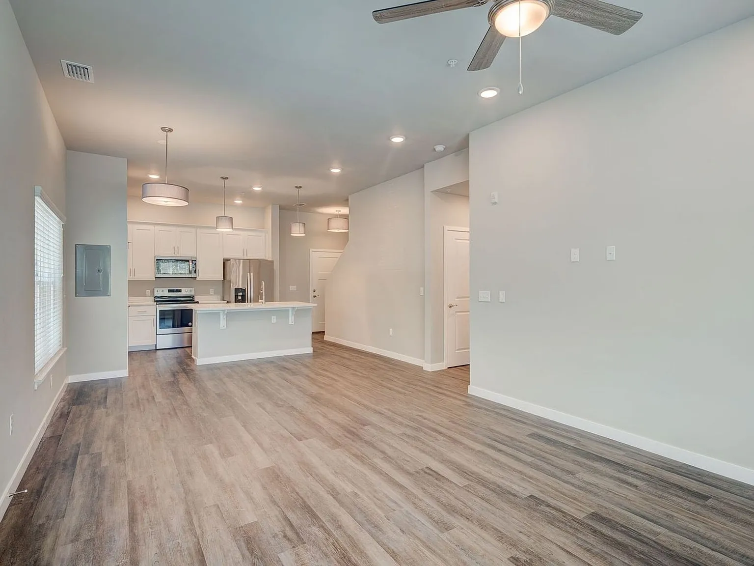 Metro 39 Apartments — Photo 4