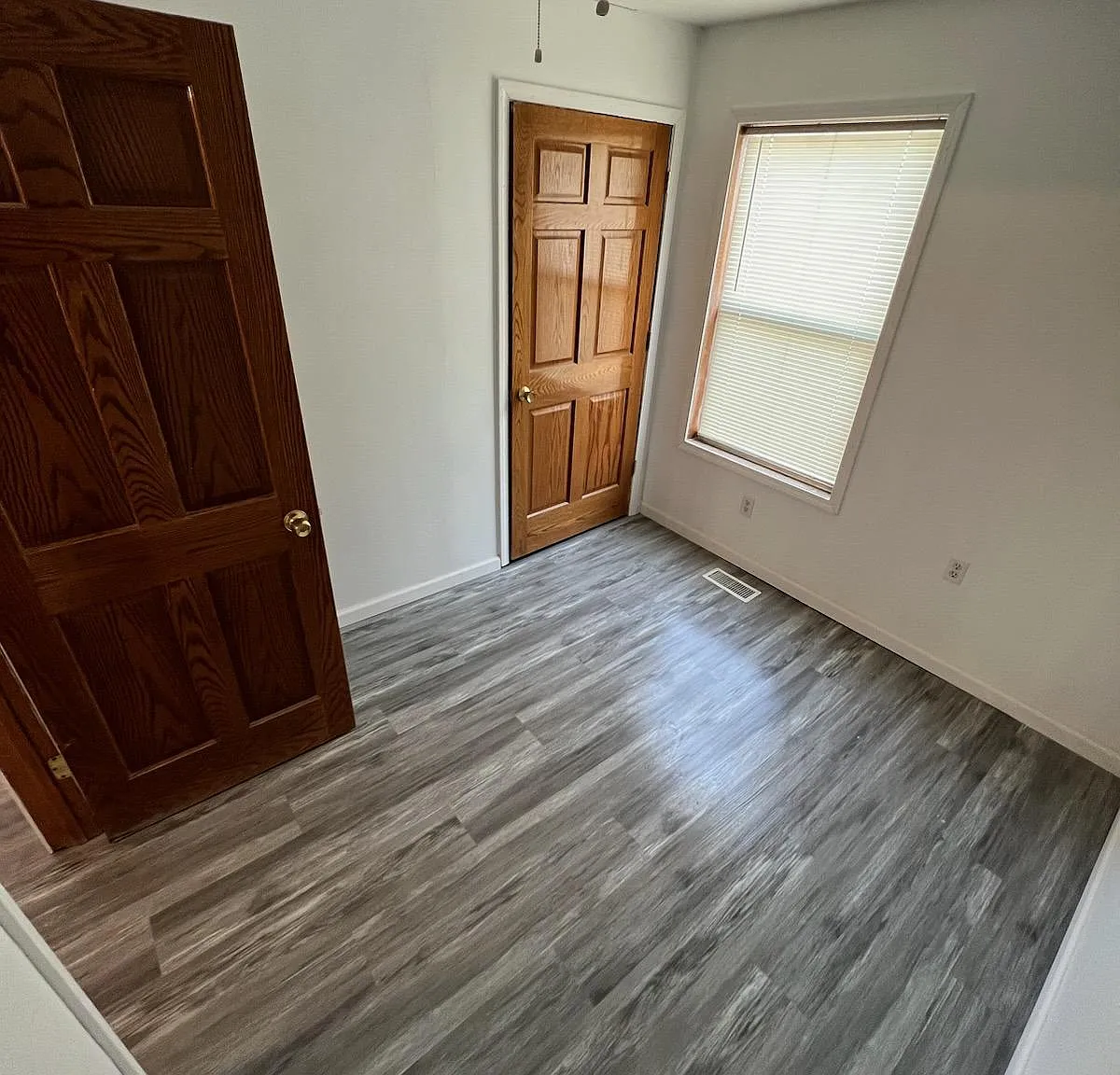 3186 Orchardale St — Photo 3