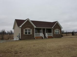 105 Kiersten Ct, Vine Grove, KY 40175