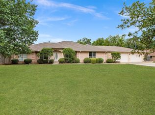 1429 N Preston Rd, Denison, TX 75020