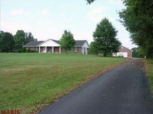 1163 Mueller Rd, O'Fallon, MO 63366