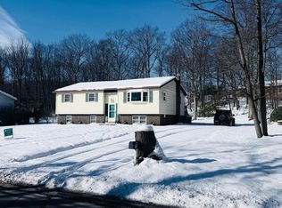 4067 Hollywood Blvd, Hazle Township, PA 18202