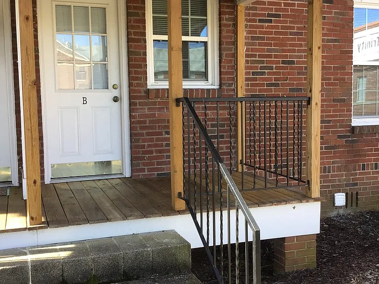 406 & 408 N 5th Ave NE — Photo 9