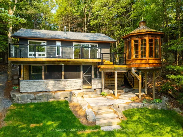 1023 Strachan Point Rd, Muskoka Lakes, ON P0C 1A0