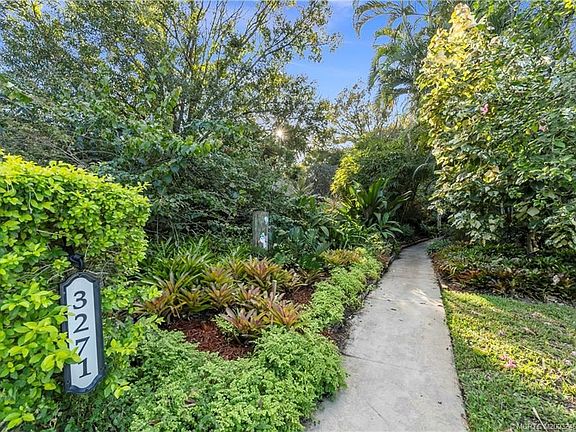 3rd image of 3271 SW Sunset Trace Cir