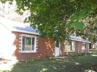 9870 E Flagg Rd, Rochelle, IL 61068