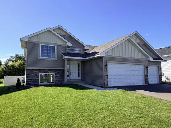 17703 Empire Trl, Lakeville, MN 55044