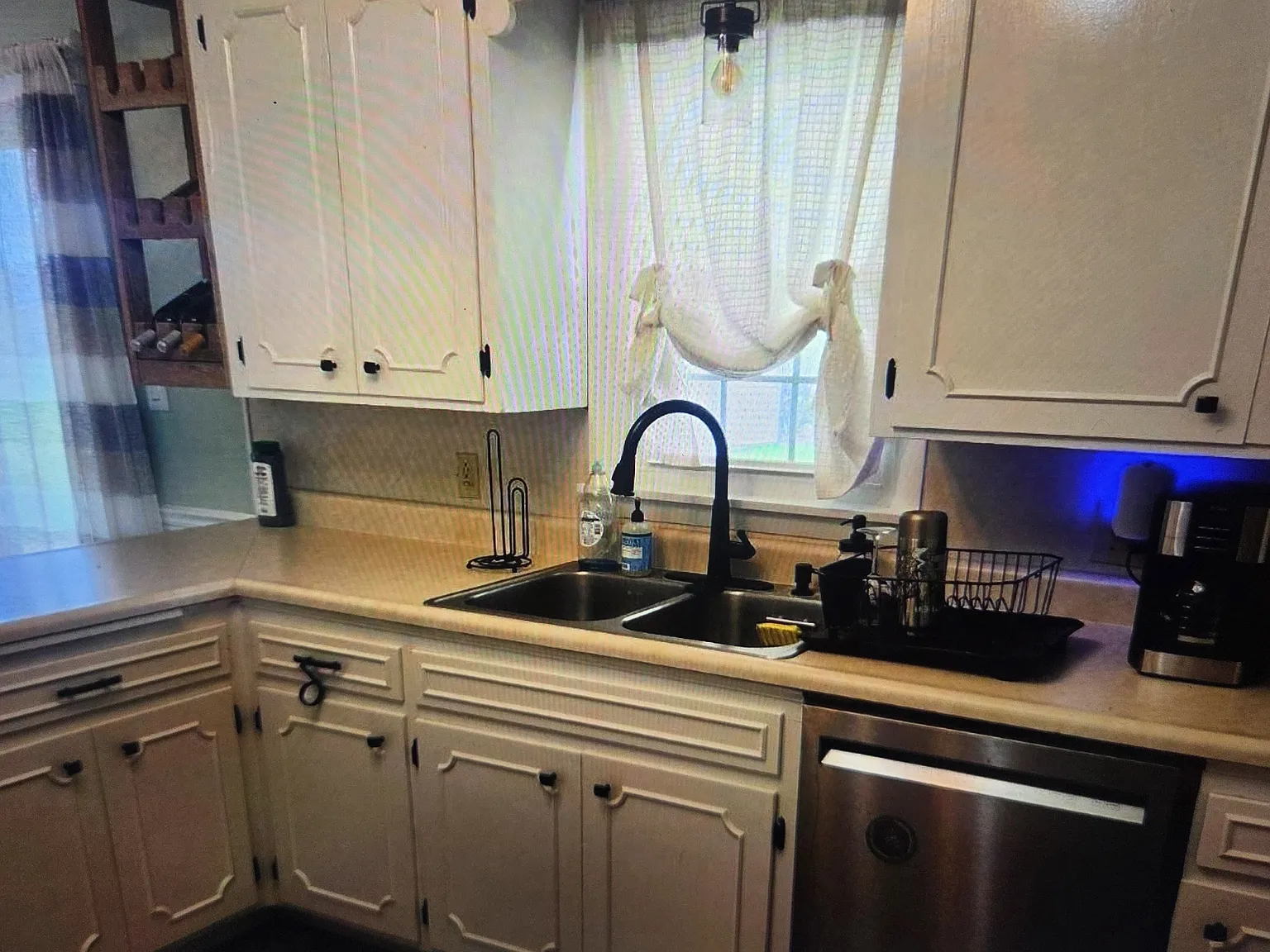 3 bed, 1924 sqft, $1,900 — Photo 3