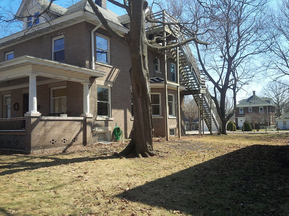 2nd image of 609 E Walnut St