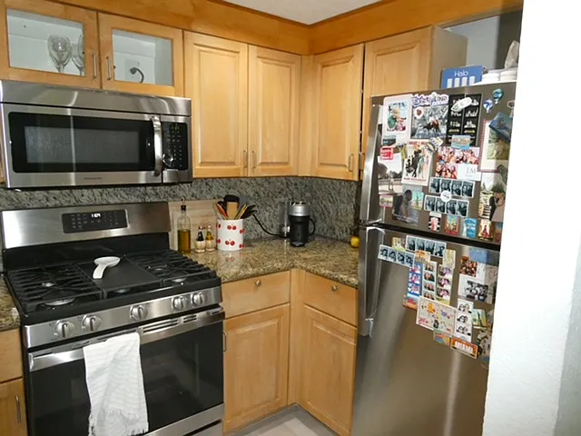 6709 N Kendall Dr #220 — Photo 8