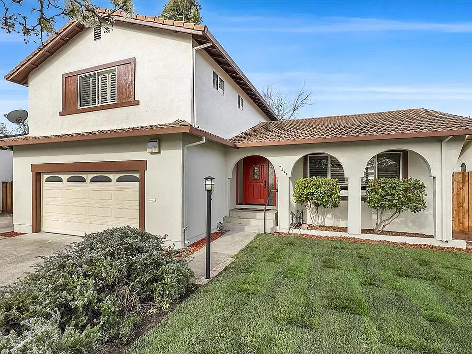 1st image of 2371 Edgewater Dr
